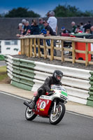 Vintage-motorcycle-club;eventdigitalimages;mallory-park;mallory-park-trackday-photographs;no-limits-trackdays;peter-wileman-photography;trackday-digital-images;trackday-photos;vmcc-festival-1000-bikes-photographs